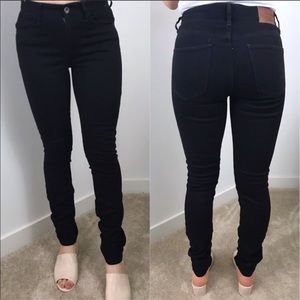 NWOT Madewell Black High Riser Skinny Jeans